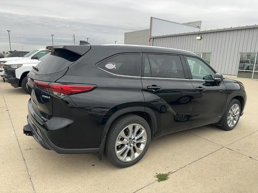 2023 Toyota Highlander Hybrid Limited