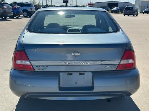 2000 Nissan Altima GXE