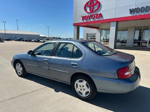 2000 Nissan Altima GXE