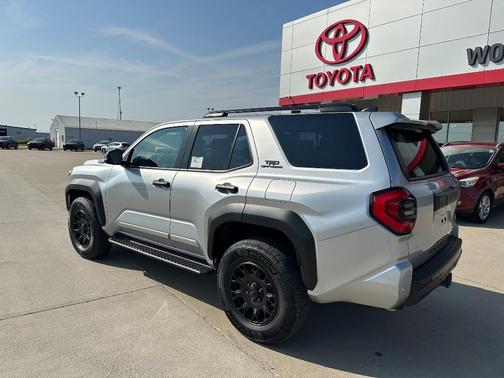 2025 Toyota 4Runner Hybrid TRD Off Road