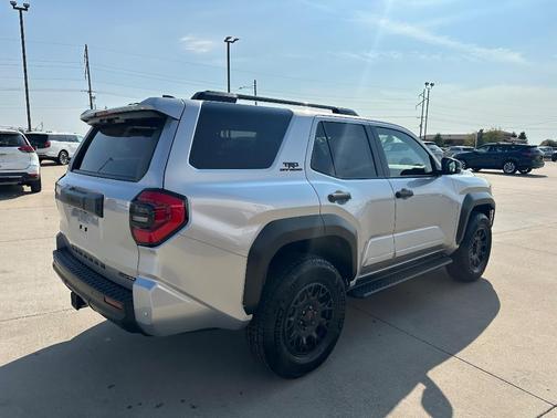 2025 Toyota 4Runner Hybrid TRD Off Road