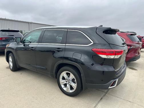 2017 Toyota Highlander Limited