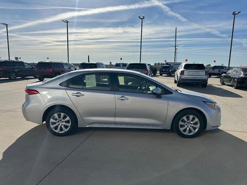 2023 Toyota Corolla Hybrid LE
