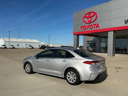 2023 Toyota Corolla Hybrid LE