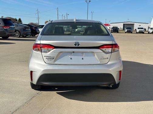 2023 Toyota Corolla Hybrid LE