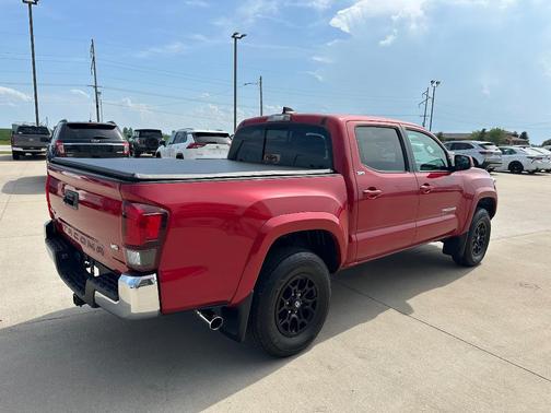 2022 Toyota Tacoma SR5