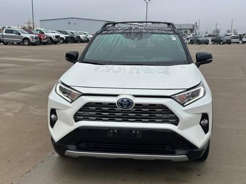 2020 Toyota RAV4 Hybrid XSE