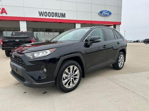 2020 Toyota RAV4 XLE Premium