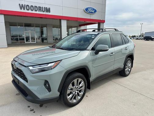 2023 Toyota RAV4 XLE Premium