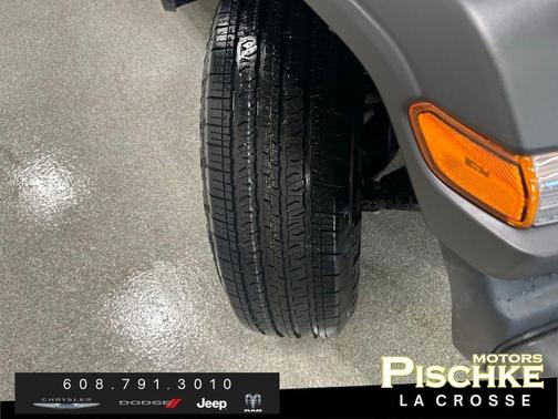 Granite Crystal Clearcoat Metallic 2026 Jeep Wrangler Sport