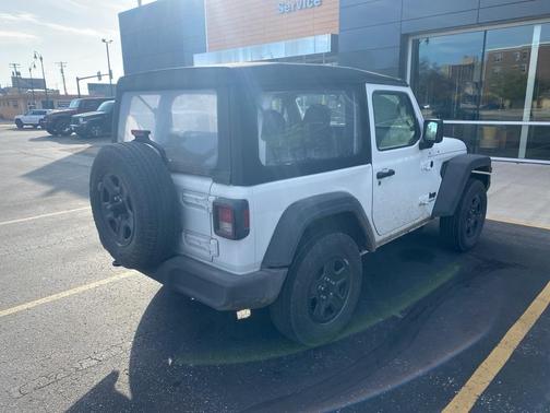 2024 Jeep Wrangler Sport