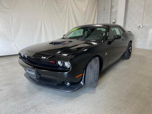 2018 Dodge Challenger 392 Hemi Scat Pack Shaker