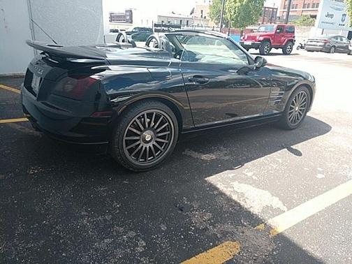 Photo 3 of 38 of 2005 Chrysler Crossfire SRT-6