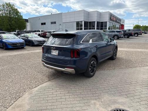 Midnight Black 2025 Kia Sorento S