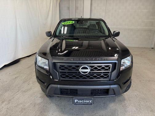 Black 2024 Nissan Frontier S