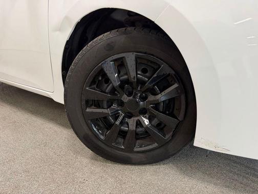 Super White 2017 Toyota Corolla LE