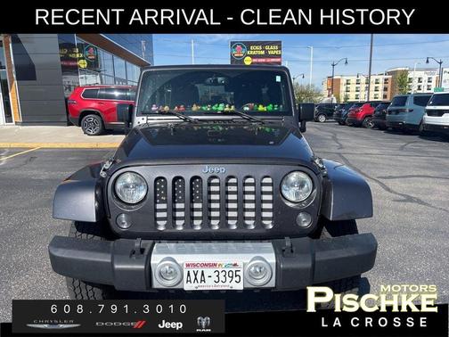 Granite Crystal Clearcoat Metallic 2014 Jeep Wrangler Unlimited Sahara