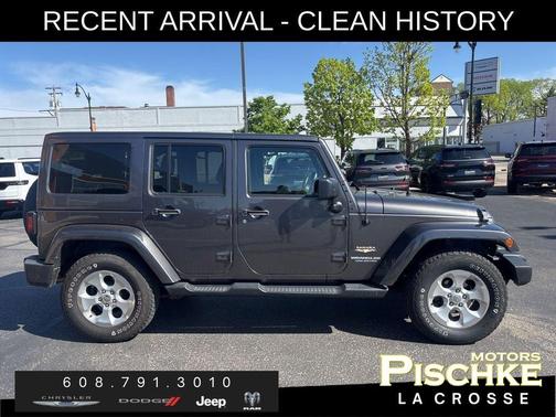 Granite Crystal Clearcoat Metallic 2014 Jeep Wrangler Unlimited Sahara