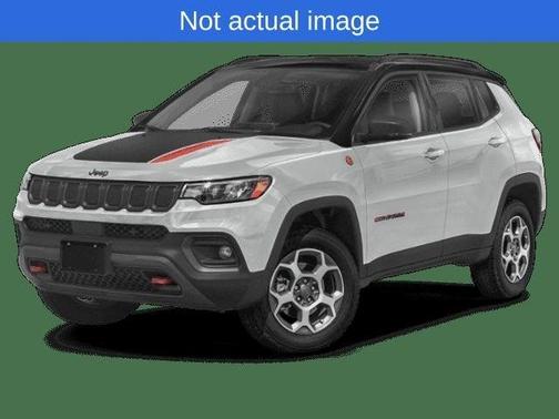 Silver Zynith 2025 Jeep Compass Trailhawk