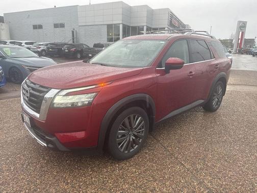 Scarlet Ember 2024 Nissan Pathfinder SL