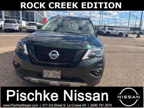 2020 Nissan Pathfinder SV