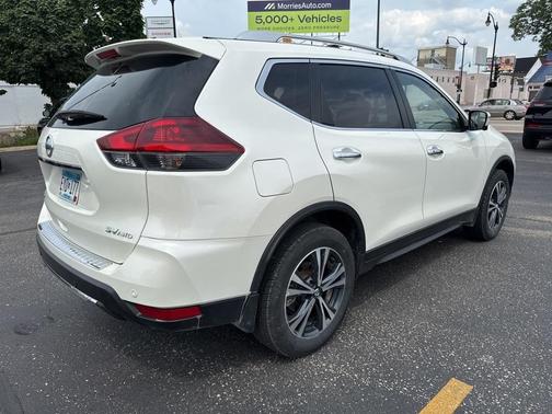 2020 Nissan Rogue SV