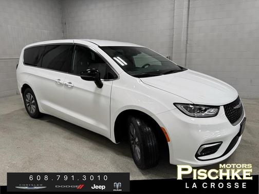2025 Chrysler Pacifica Hybrid Select