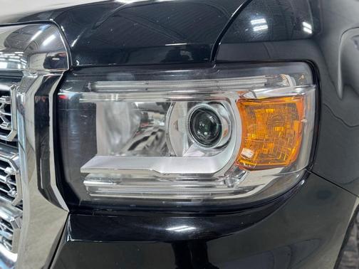 2021 GMC Canyon Denali