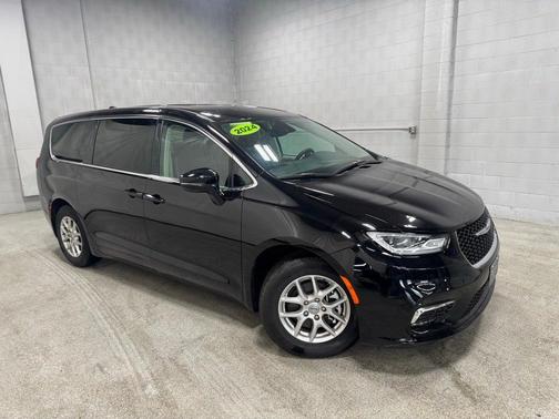 2024 Chrysler Pacifica Touring-L