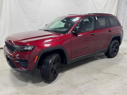 2024 Jeep Grand Cherokee Laredo