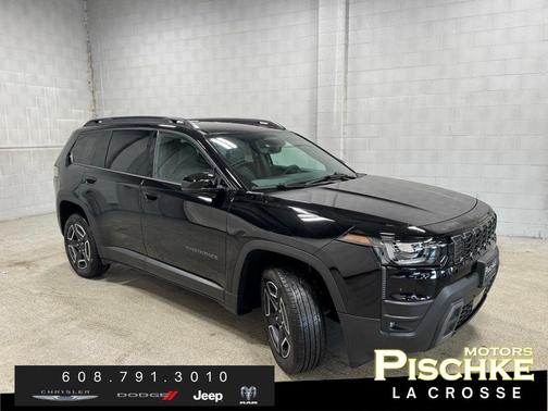 Diamond Black 2026 Jeep Cherokee LAREDO/LIMITED