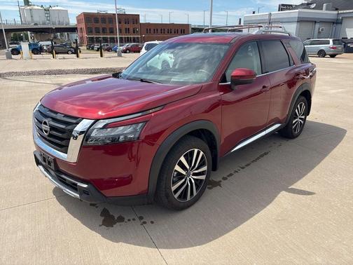 Scarlet Ember Tintcoat 2025 Nissan Pathfinder Platinum