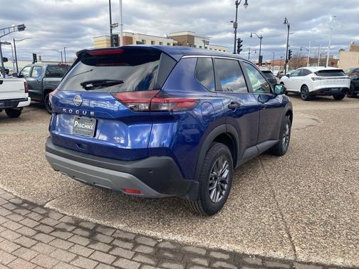 2022 Nissan Rogue S