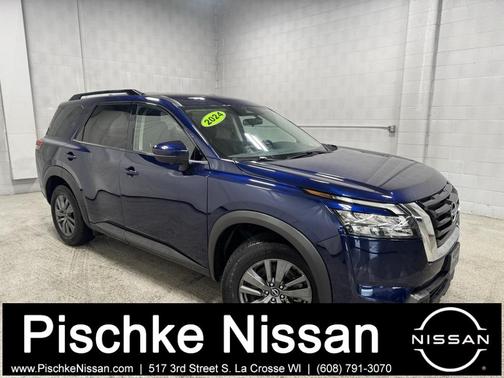 2024 Nissan Pathfinder SV