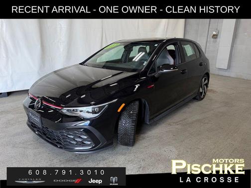 Deep Black Pearl Effect 2022 Volkswagen Golf GTI 2.0T SE