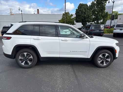 2024 Jeep Grand Cherokee 4xe Base