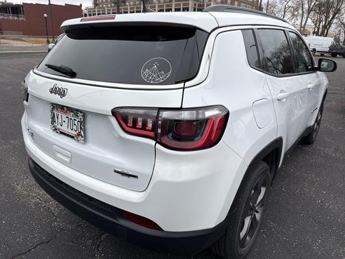 2022 Jeep Compass Latitude Lux