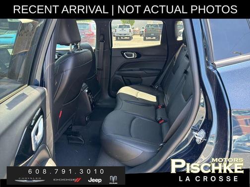 Fathom Blue Pearlcoat 2024 Jeep Compass Trailhawk