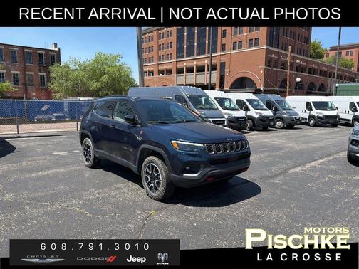 Fathom Blue Pearlcoat 2024 Jeep Compass Trailhawk