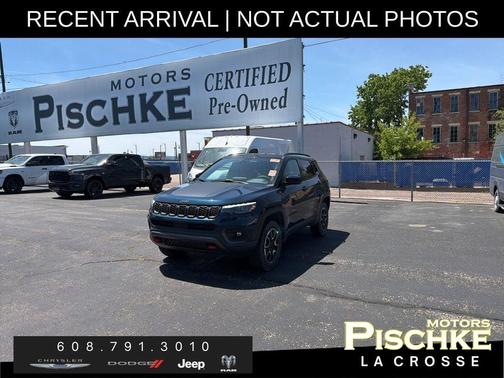 Fathom Blue Pearlcoat 2024 Jeep Compass Trailhawk
