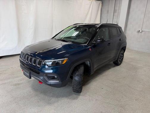 Fathom Blue Pearlcoat 2024 Jeep Compass Trailhawk