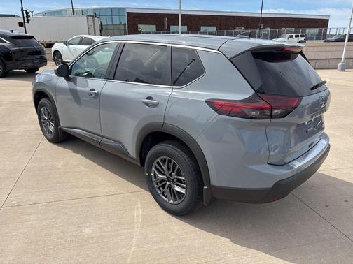 Boulder Gray Metallic 2026 Nissan Rogue SV