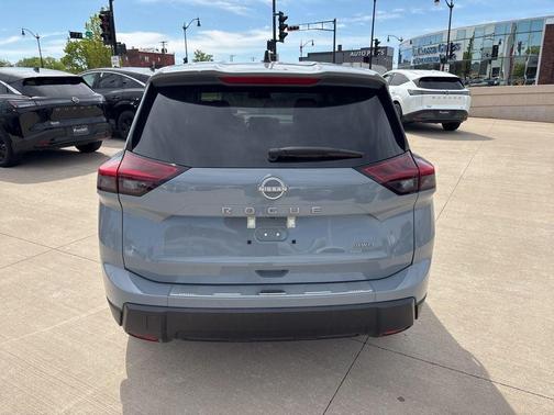 Boulder Gray Metallic 2026 Nissan Rogue SV