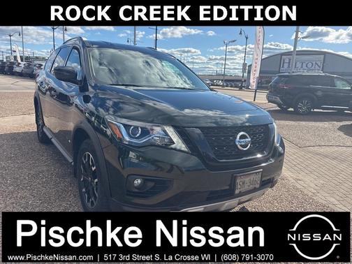 2020 Nissan Pathfinder SV