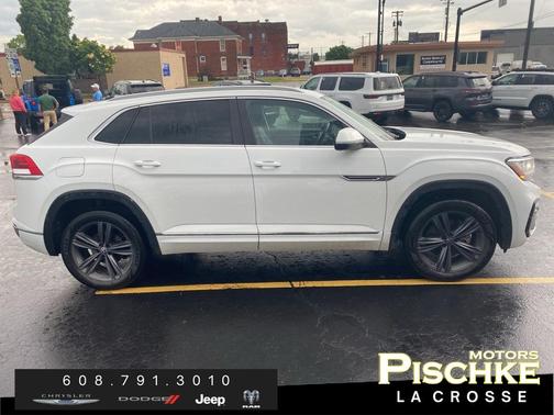 2022 Volkswagen Atlas Cross Sport 2.0T SEL R-Line