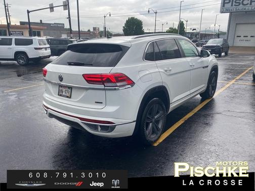 2022 Volkswagen Atlas Cross Sport 2.0T SEL R-Line