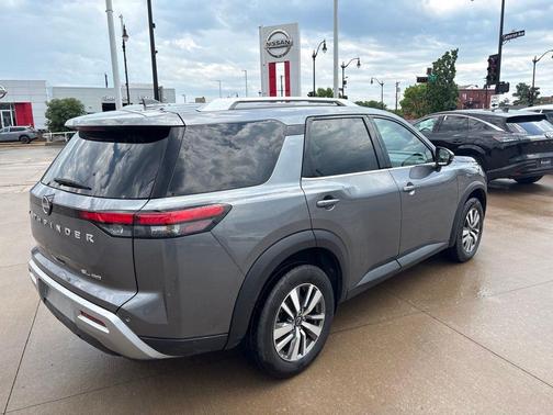 Gun Metallic 2025 Nissan Pathfinder SL