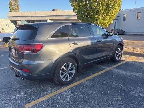 2020 Kia Sorento LX