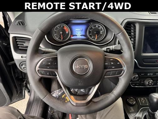 2022 Jeep Cherokee Latitude Lux
