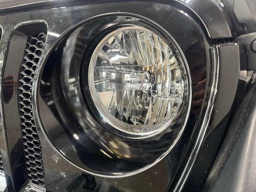 2020 Jeep Wrangler Sport